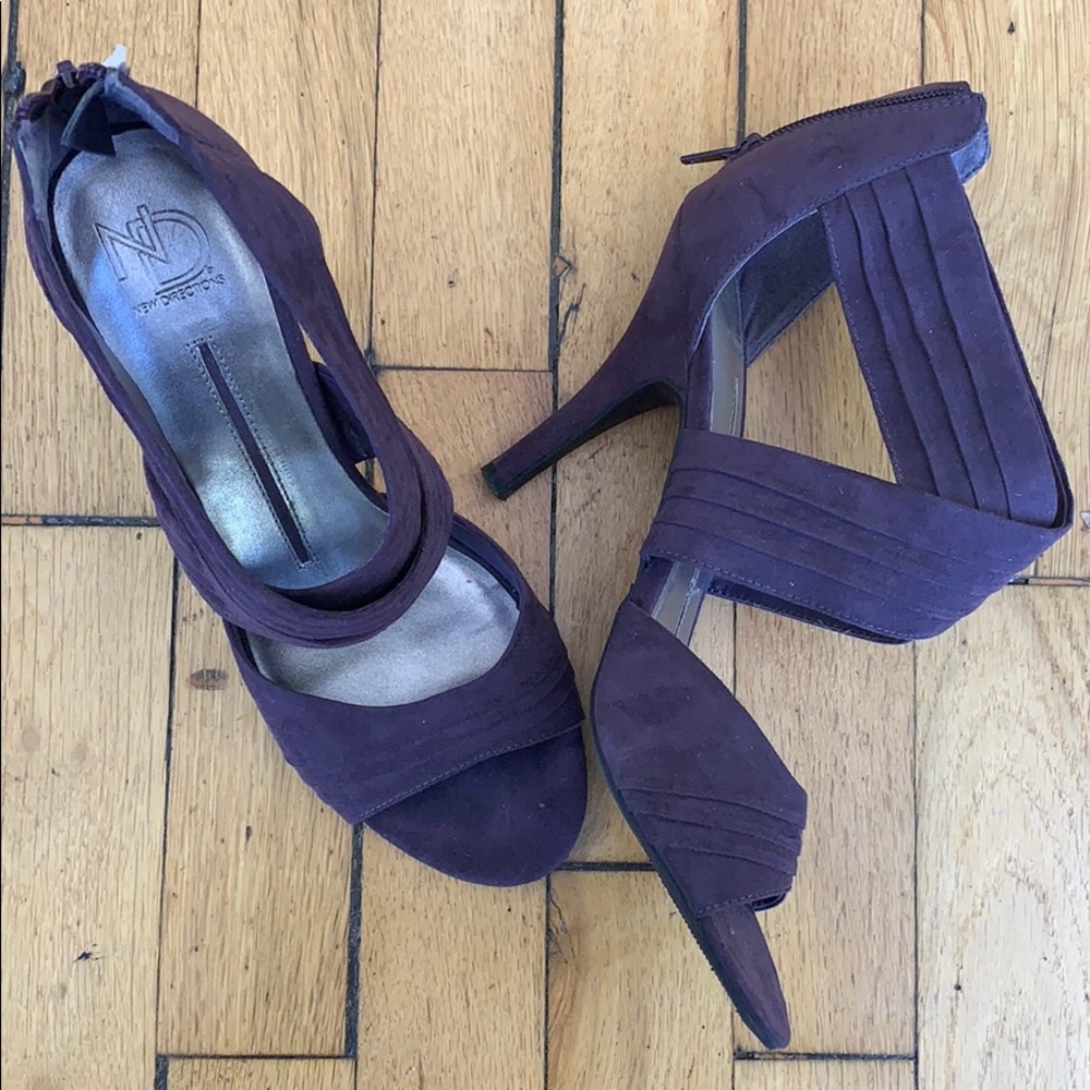 New Directions purple heels size 8.5